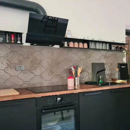 Georgina 奥帕提亚