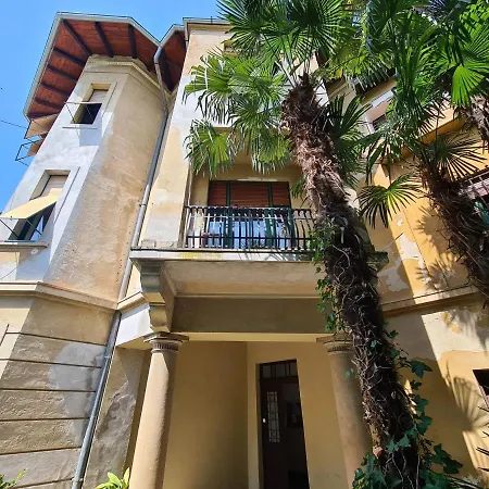 Georgina Apartament *