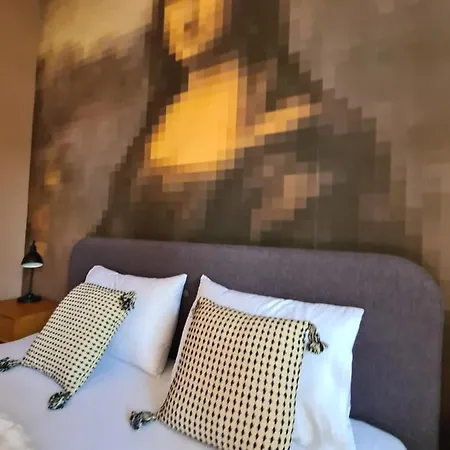 Georgina Apartament *