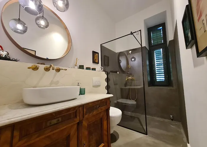 Georgina * 奥帕提亚