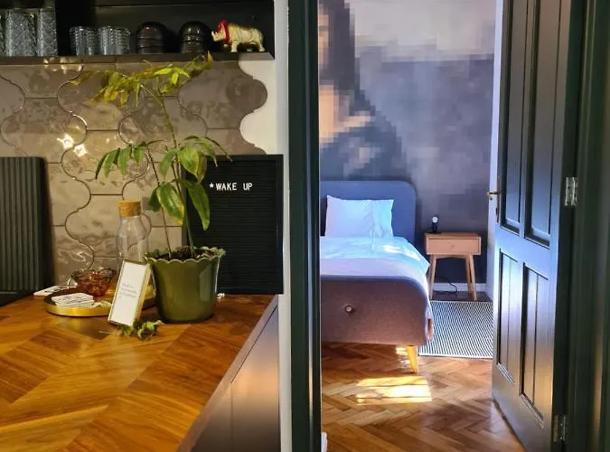 Georgina أوباتيا